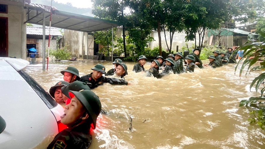 PM requests putting response plans in place as heavy rain blasts north